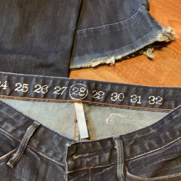 Earnest sewn flare bottom jeans size 28 - Picture 5 of 9